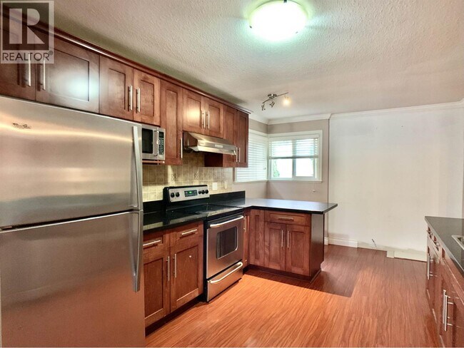 Building Photo - 8540 Wagner Dr