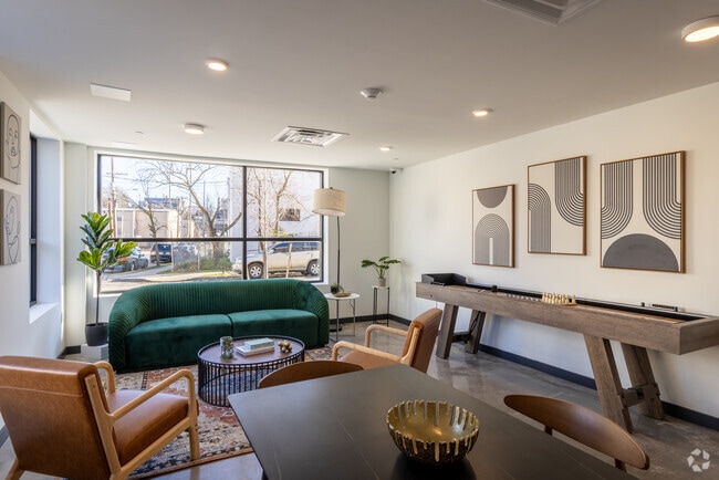 Resident’s Lounge - The Mural Apartments