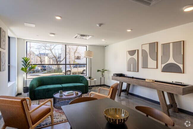 Salón del residente - The Mural Apartments