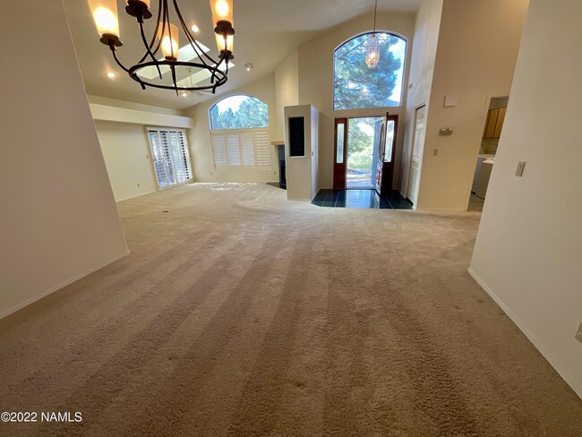 Building Photo - 4571 E Flintwood Ln