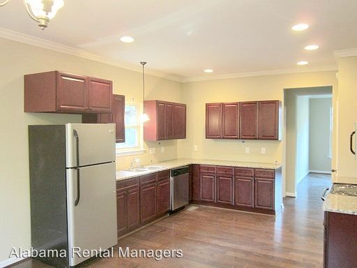 Building Photo - 5697 Picketts Cir