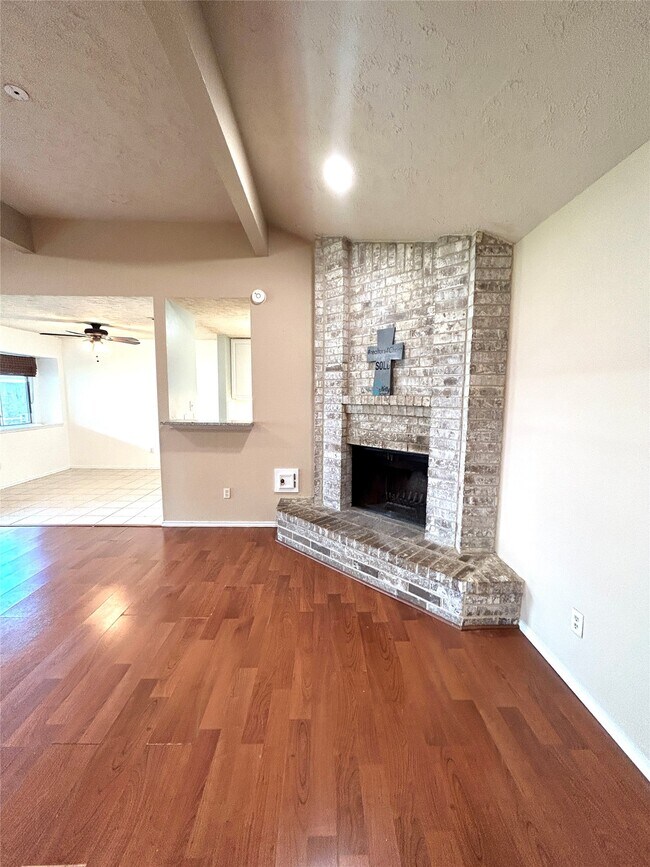 Building Photo - 1754 Jo Ann Ln