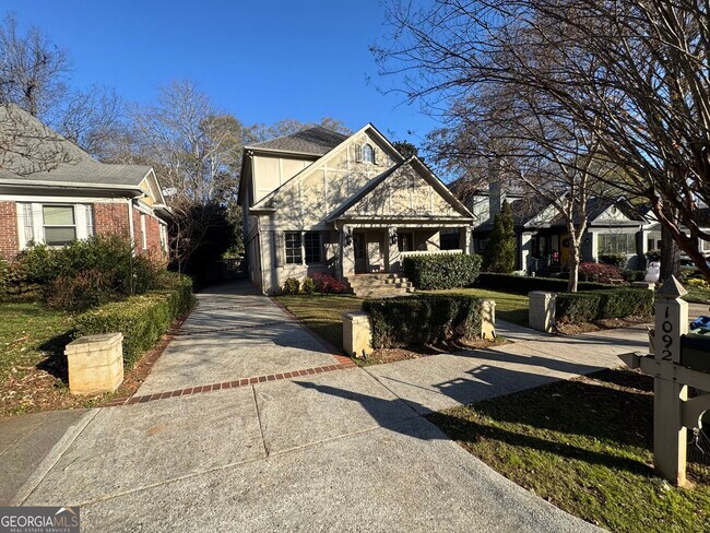 Foto del edificio - 1092 McLynn Ave NE