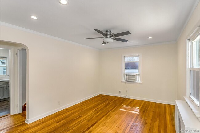 Foto del edificio - 136 N 1st St