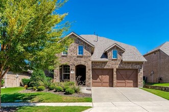 Building Photo - 713 Parkland Dr
