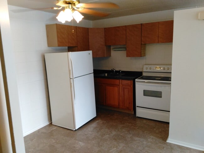 Foto del edificio - 9129 W National Ave