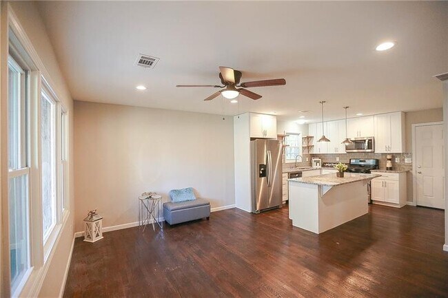 Foto del edificio - 455 Dollar Mill Rd SW