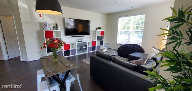 Building Photo - 2 br, 2 bath Condo - 3825 Doc Berlin Dr.