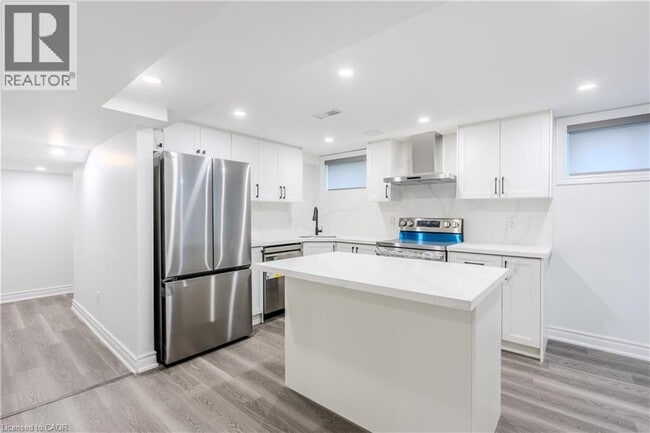 Photo du bâtiment - 16 Doreen Ct