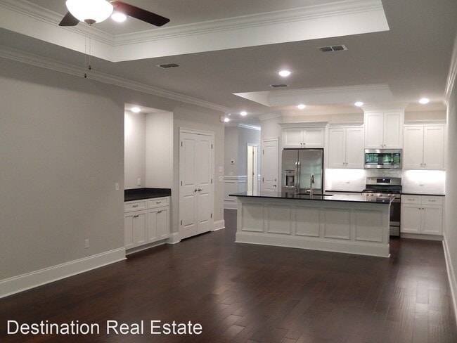 Building Photo - 3 br, 2 bath House - 712 Sydney Drive