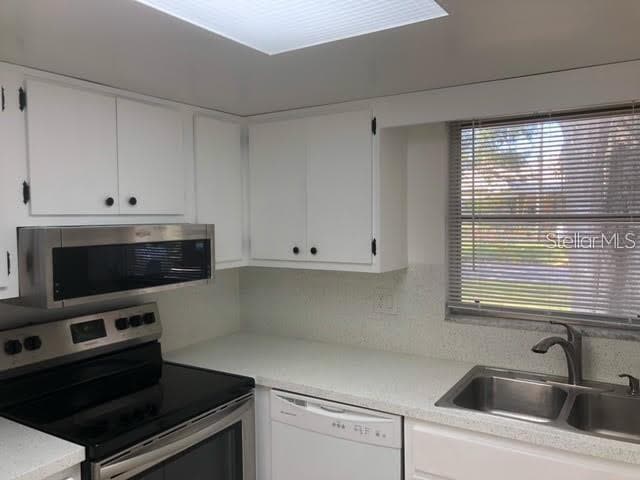 Building Photo - 449 Jewel Ct