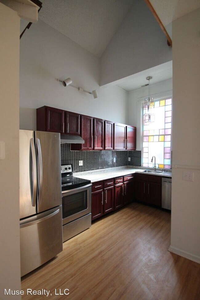 Foto del edificio - 1 br, 1.5 bath House - 112 Steele Street U...