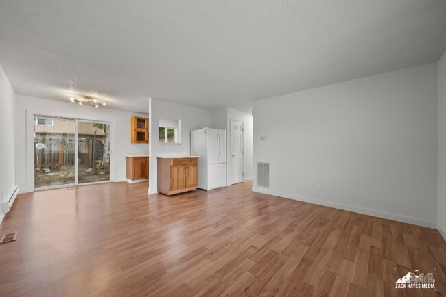 Foto del edificio - 4207 Hayes St