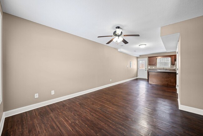 Foto del edificio - Pet Friendly Two Bedroom!