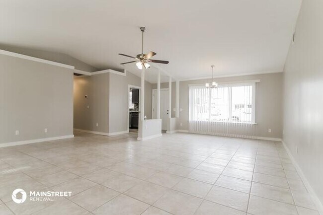 Building Photo - 4833 Hawley Rd
