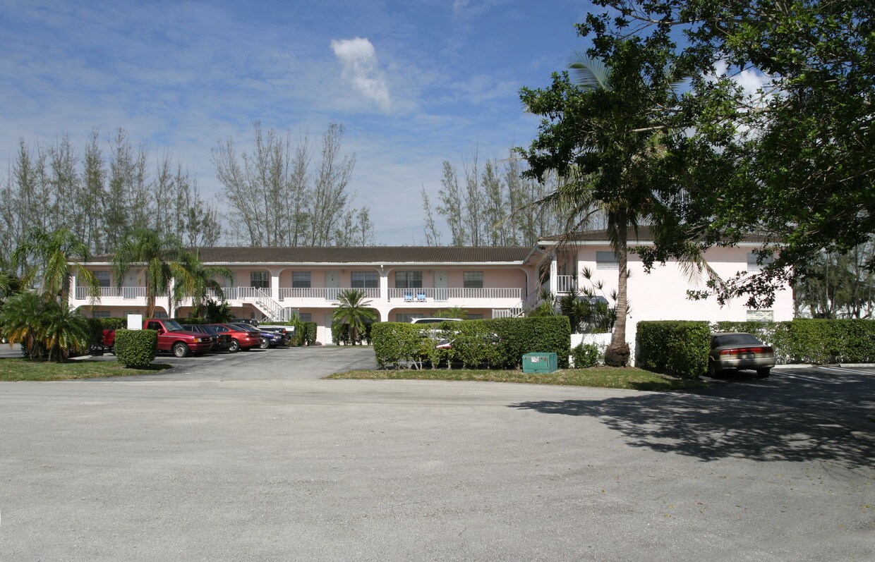 Builidng View - 10741 NW 45th St