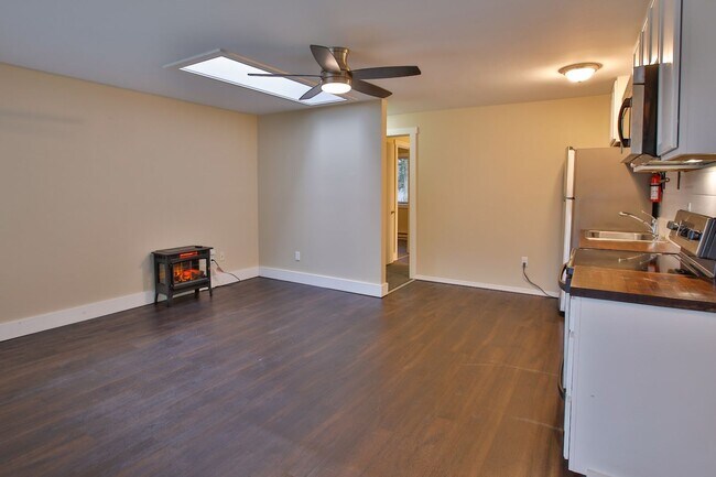 Building Photo - 7891 San Juan Ave