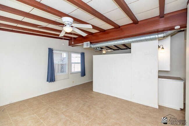 Foto del edificio - 574 S 2nd Ave