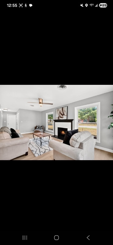 Building Photo - 4 Primrose Ln