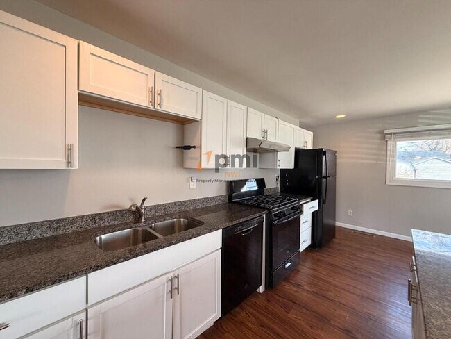 Foto del edificio - 2353 McCool Rd