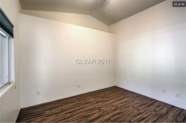 Foto del edificio - 9413 Mt Bret Ave