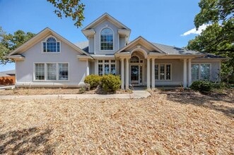 Building Photo - 4525 Teasley Ln