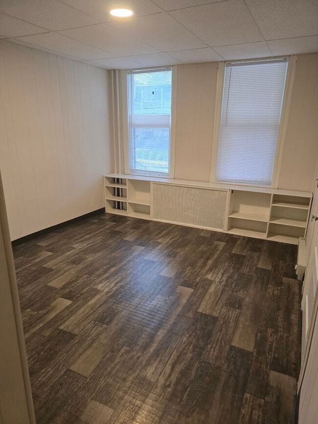 Foto del edificio - 1107 W King St