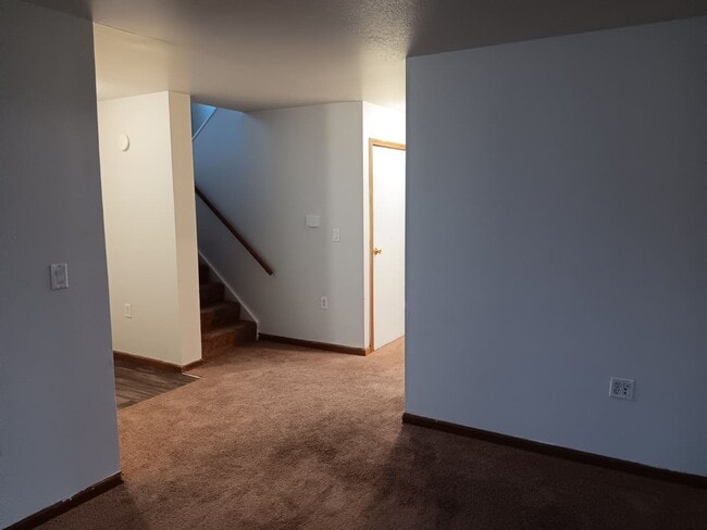 Foto del edificio - For Rent - Four-Bedroom Two-Bathroom Home Available NOW!