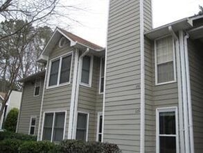 Building Photo - 126 Sterling Ct