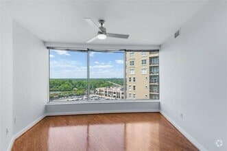 Building Photo - 3338 Peachtree Rd NE