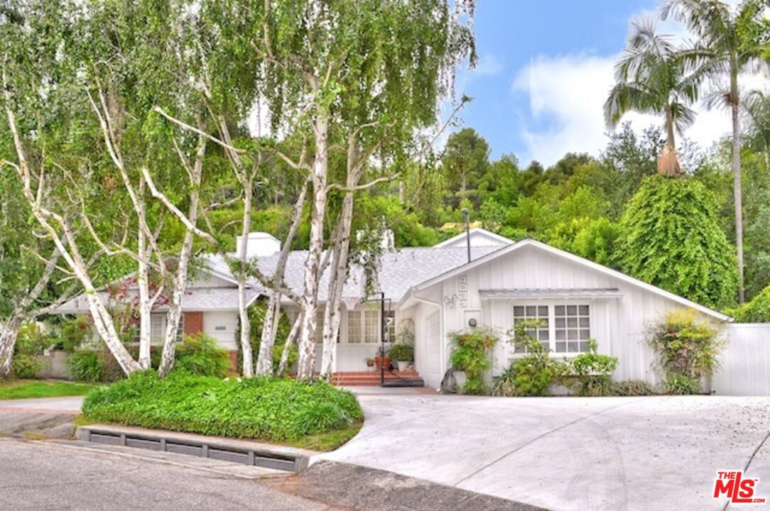 Foto principal - 4031 Hollyline Ave