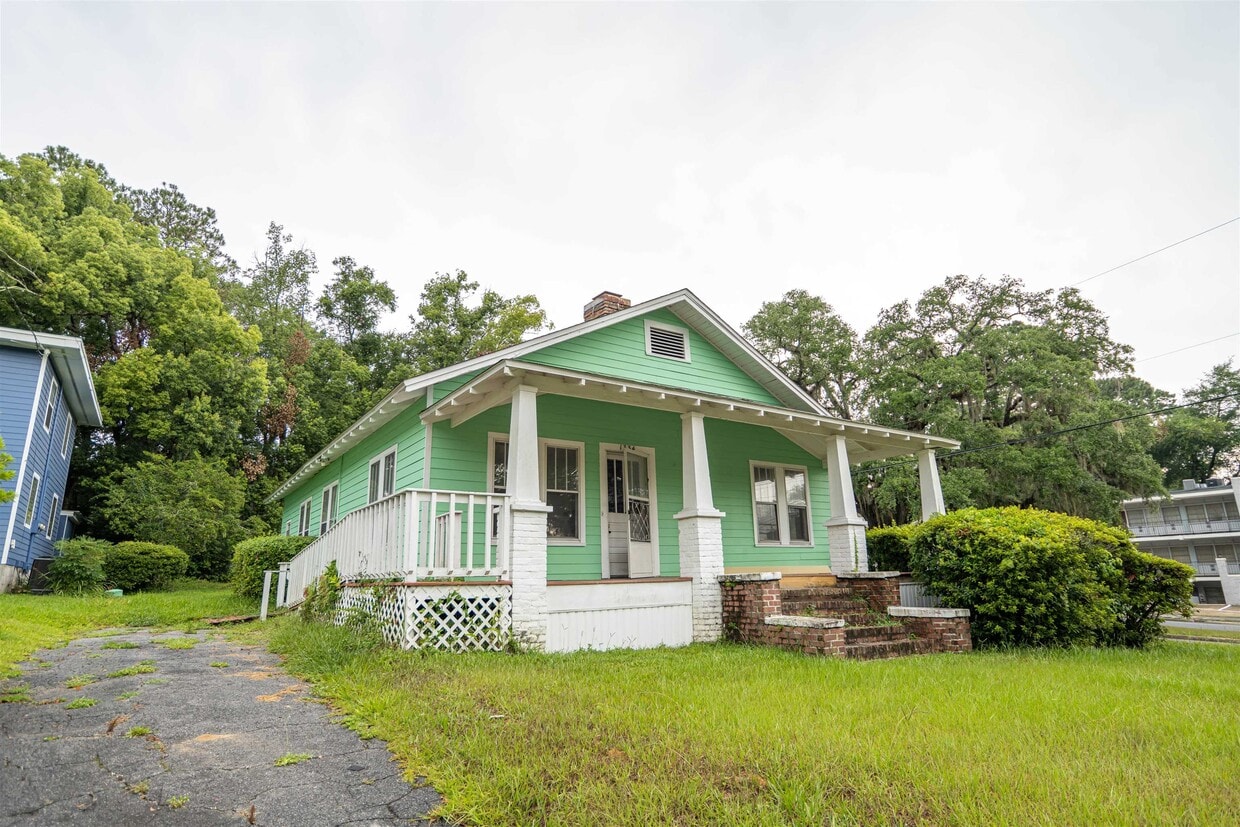 Primary Photo - 1334 N Adams St