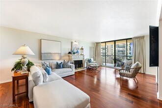 Building Photo - 6075 Pelican Bay Blvd