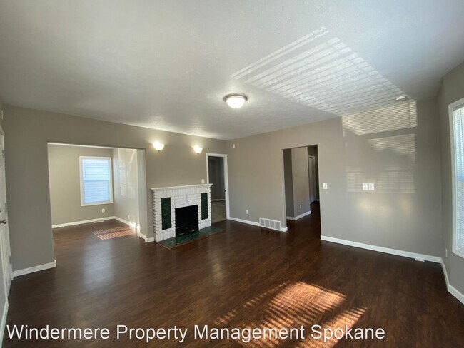 Foto del edificio - 4 br, 2 bath House - 421 E Rich