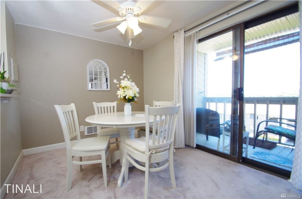 Primary Photo - 2 br, 1.5 bath House - 1305 S Puget Dr B-22
