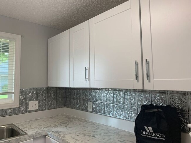 Photo - Updated 2 bedroom ranch in north Loveland!... House