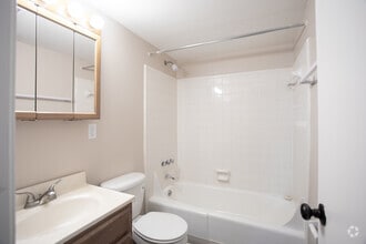 2BR,2BA,-960SF - Foxcroft I