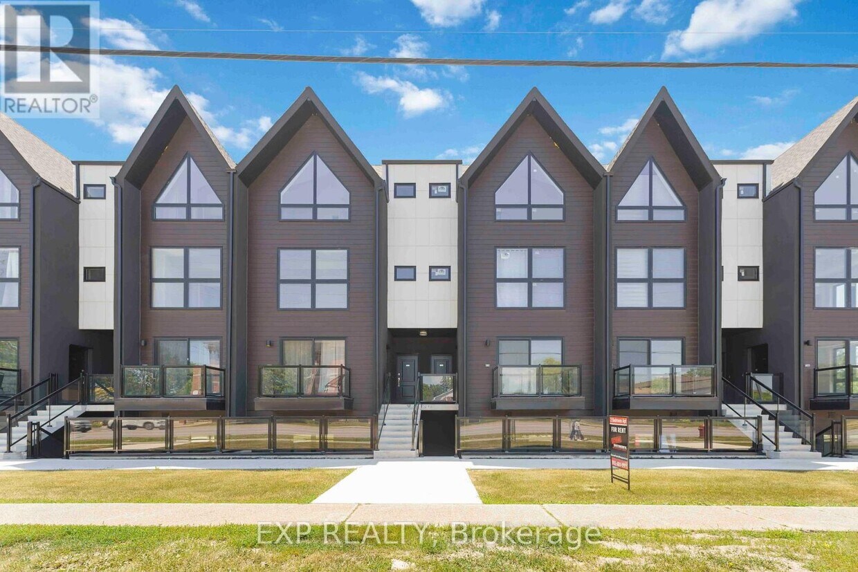 Photo principale - 7277-7277 Wilson Crescent