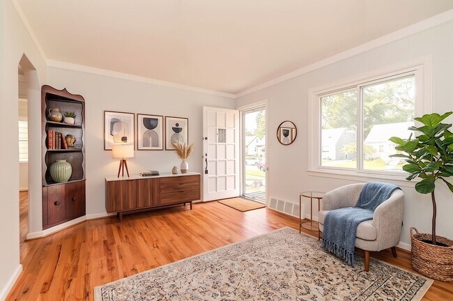Foto del edificio - Beautiful 3-bedroom, 1-bath bungalow in North Royal Oak