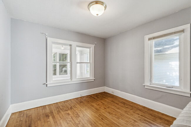 Foto del edificio - 1583 Jefferson Ave