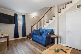 426 Russell Ave
