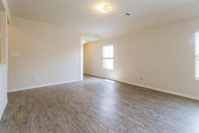 Foto del edificio - 13823 Winding Path Ln