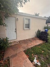 410 N 58th Ave