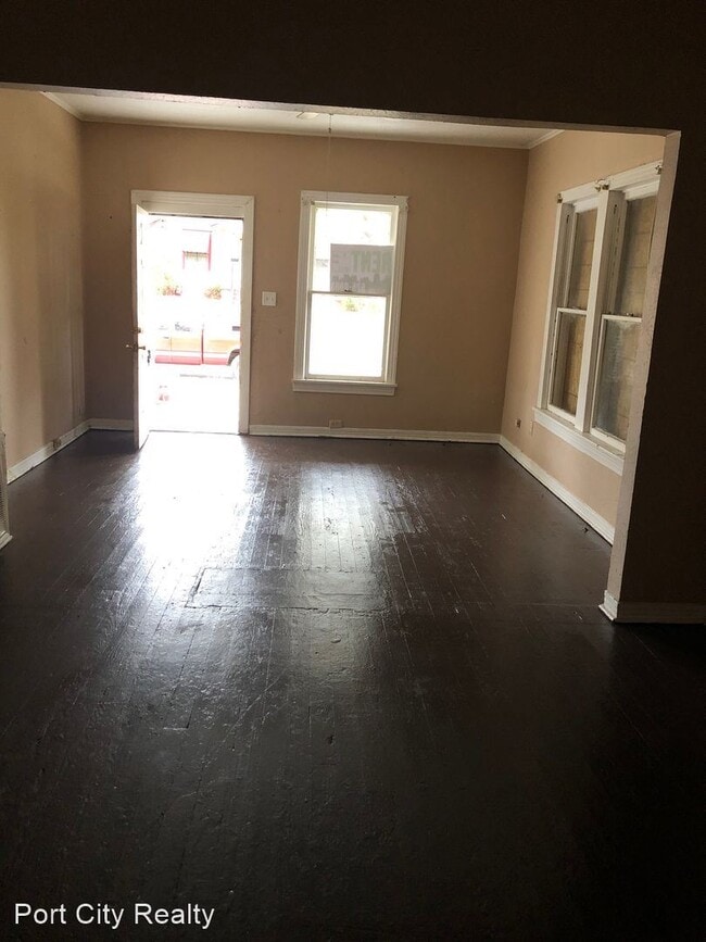 Building Photo - 3 br, 1 bath House - 2939 Jackson