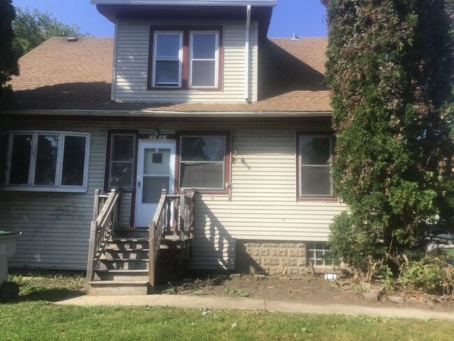 Building Photo - 5033 N 49th St
