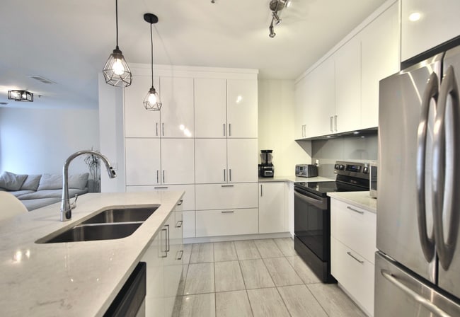Building Photo - 855 Ch Tiffin