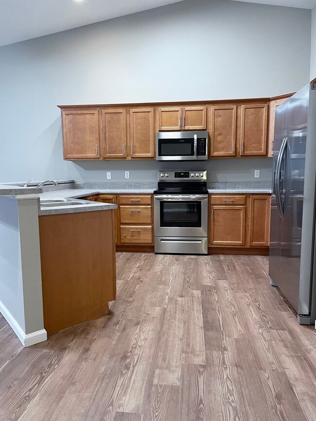 Building Photo - 10563 Butler Cir