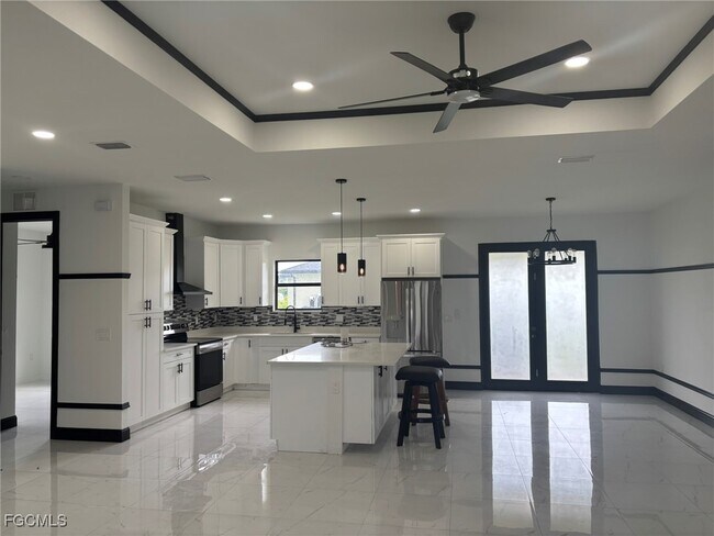 Foto del edificio - 727 Aletha Ave S