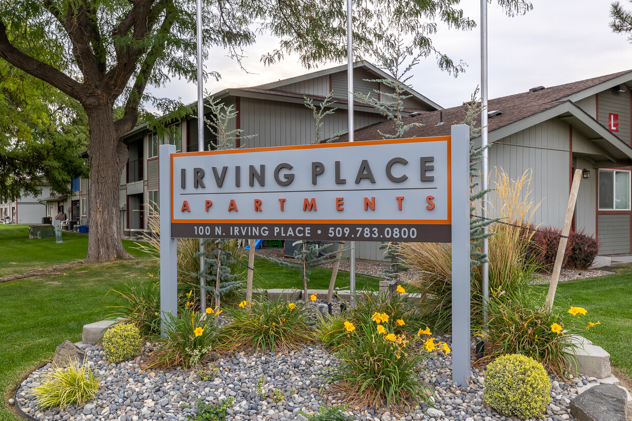 Primary Photo - Irving Place Apartments