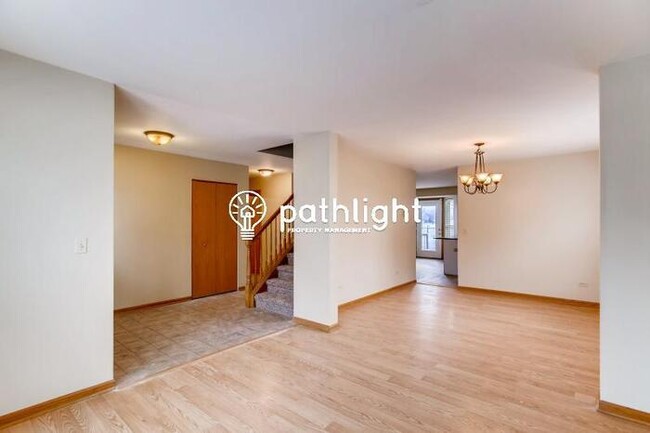 Building Photo - 137 Wedgeport Cir, Romeoville, IL, 60446